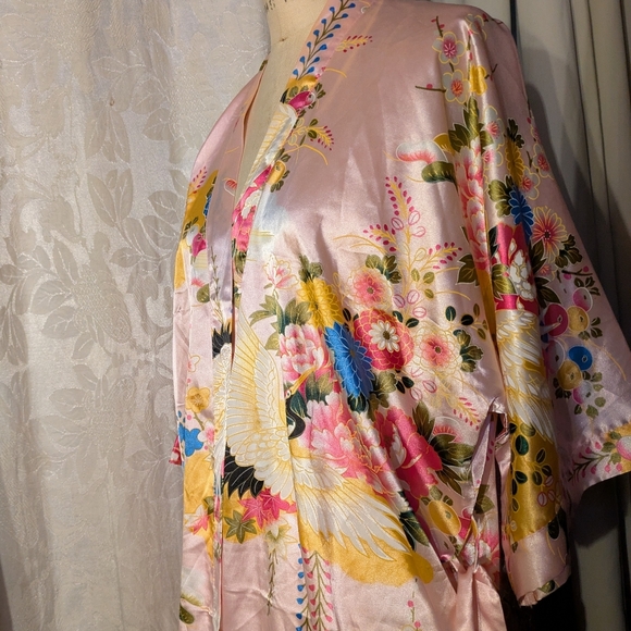 Kimono Robe Pink Silk-Blend Crane Bird Robe - Picture 1 of 6